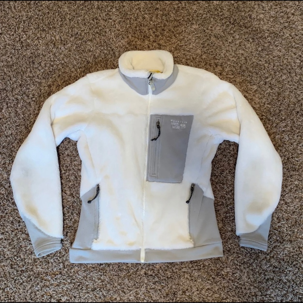 Women’s mountain hard wear jacket